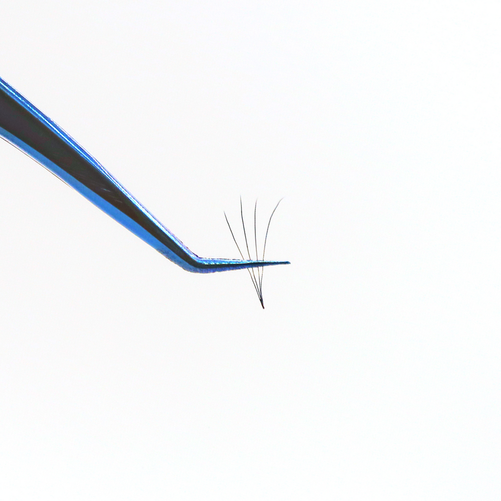 4D, .07, Handmade Loose Fans (750/3 Length Mix)